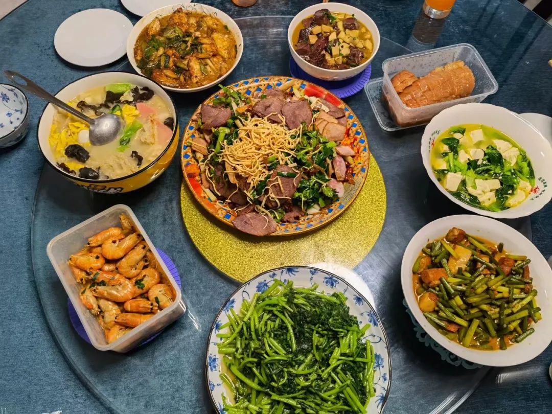 从一桌年夜饭开始向新出发