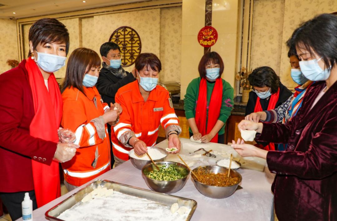 關愛她行動留京溫心年海淀婦聯舉辦關愛環衛女工除夕活動為她們送上