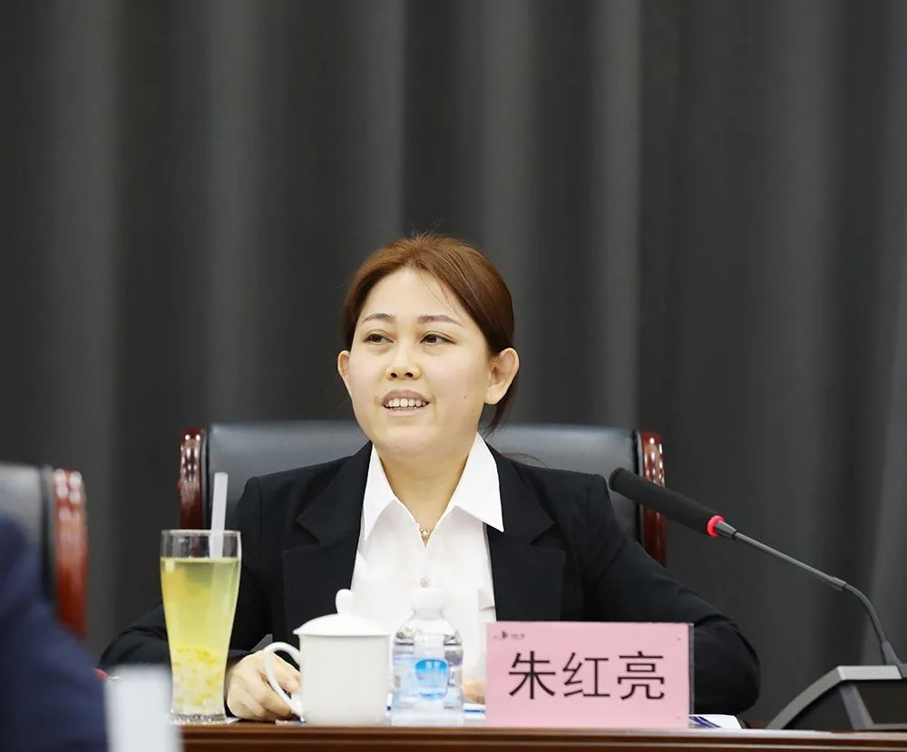 听中国一重劳模党员说