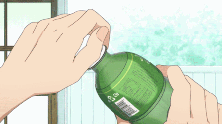 女生拧不开瓶盖是装的吗她可能暗示你