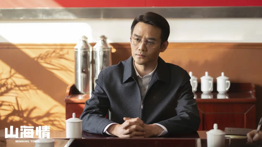 《山海情》剧照 王凯成熟,稳健,这是王凯的底气也是他独有的突破年龄