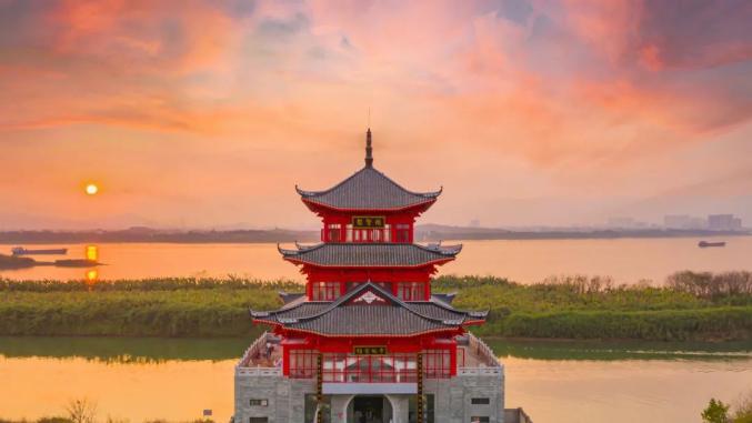 三水区白坭镇"新十景"之一——聚贤楼于2月12日大年初一正式对外开放.