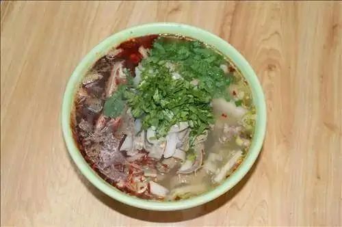 烩肉蕨菜搅团凉粉酿皮子麻食子荞面油圈臊子面生汆面水盆羊肉羊头羊杂