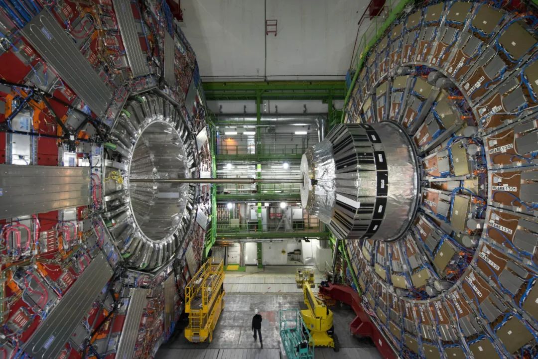 中国是否应主导建设大型对撞机——环形正负电子对撞机(cepc)的问题
