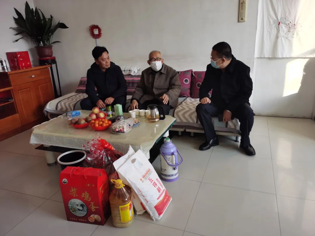 县领导开展2021年春节老干部及双拥慰问活动