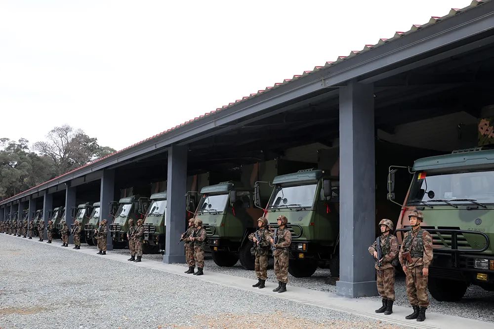 基层部队牛气冲天过大年