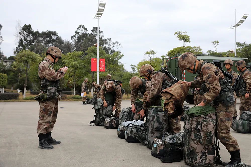 基层部队牛气冲天过大年