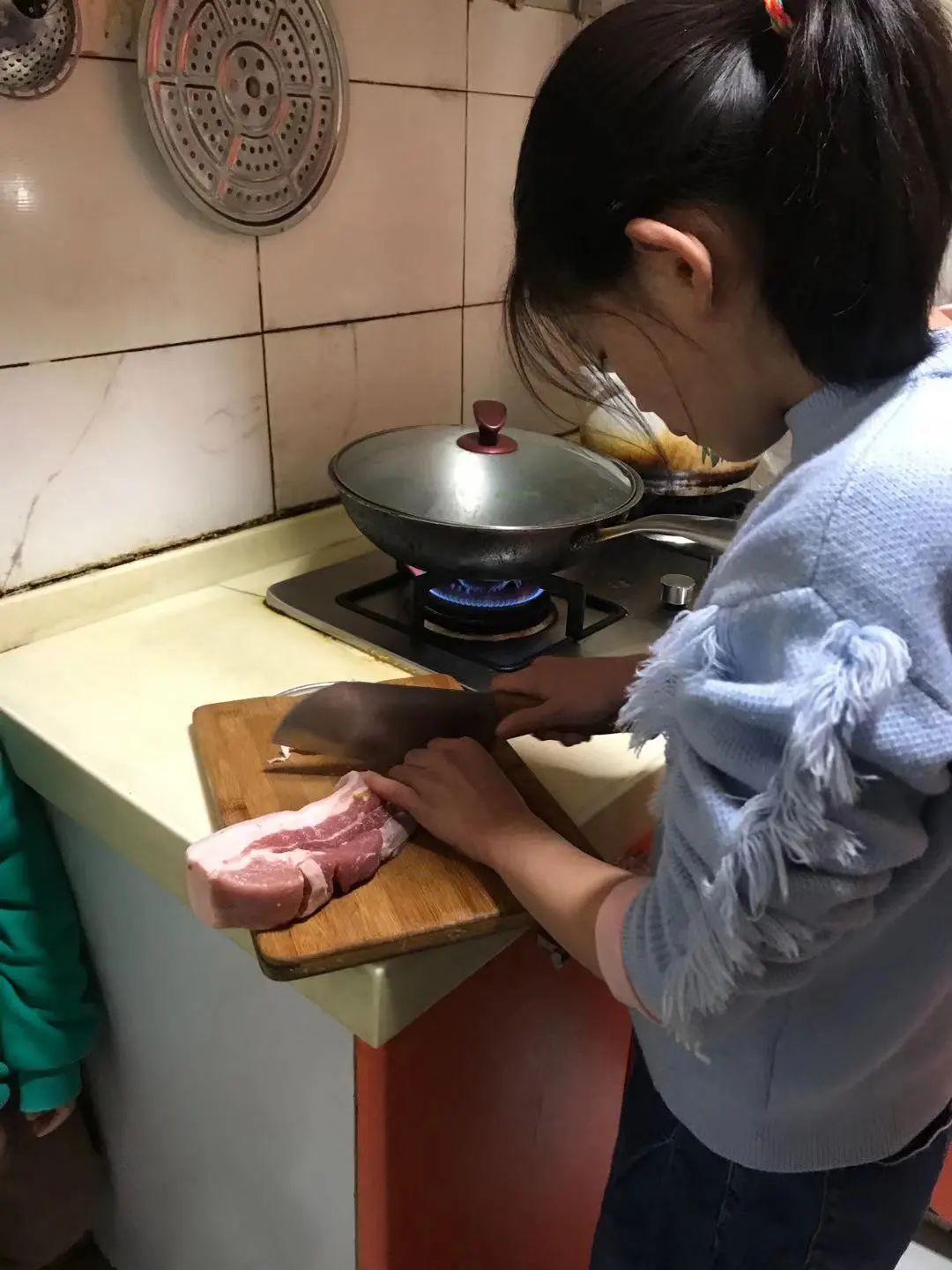 李紫妍提供提供仪式感满满,快乐喜洋洋采买年货,挂福字,贴窗花在上海