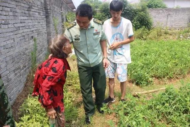 相差61岁的“婚纱照”，背后故事看哭了