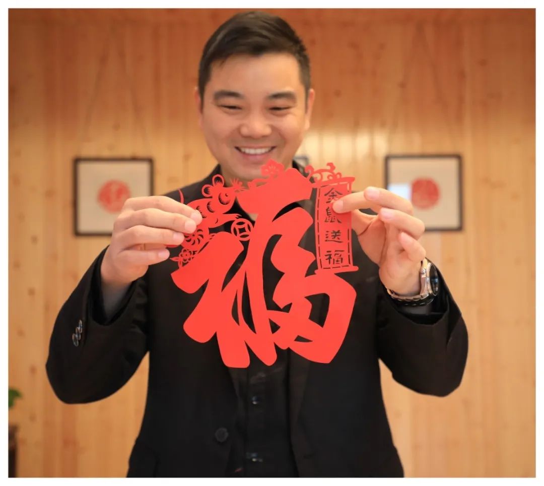 139****1628 春节福到家,一把剪刀,一张红纸,今年给自己剪出一幅福字