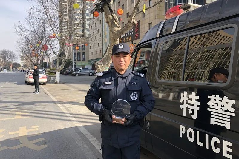 北京特警总队辅警图片