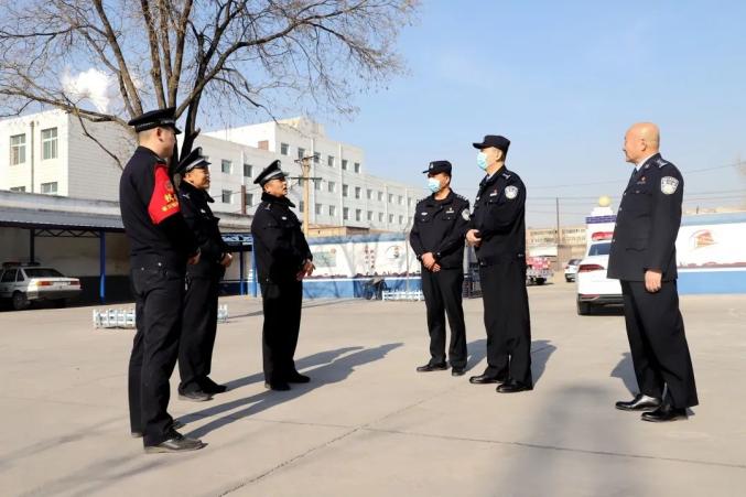 速看!警察蜀黍的春节假期十二时辰