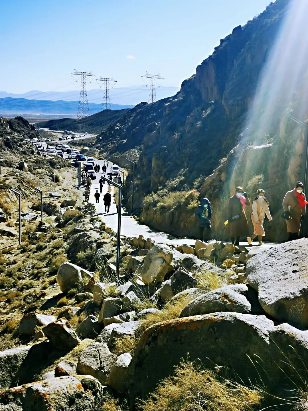 金化集團文化旅遊產業基地奇幻冰城驪靬嬉雪樂園南壩滑雪場在金昌過年