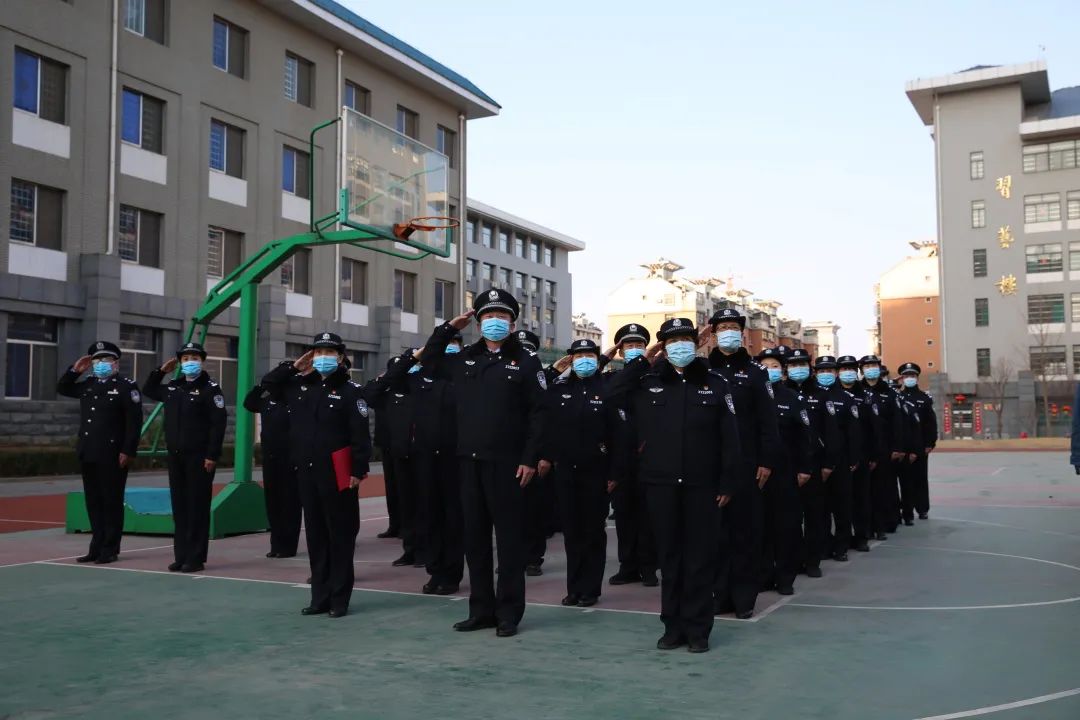当封闭执勤遇上新春佳节