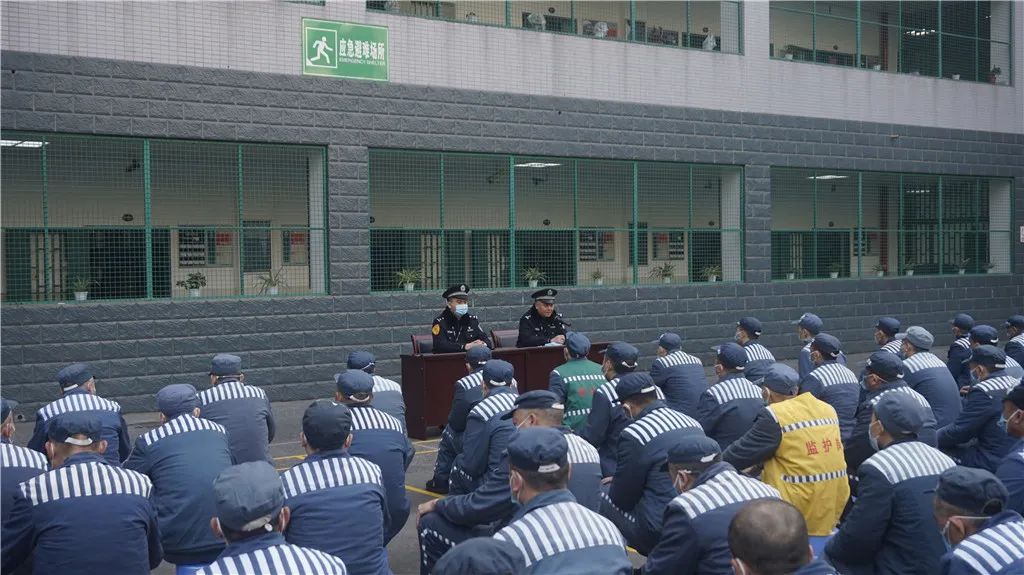 牛年新春开工监狱警察蜀黍在干嘛