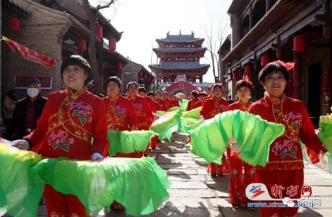 2021中国年·在忻州定襄县文艺展演活动,包括大马社火,秧歌,舞狮