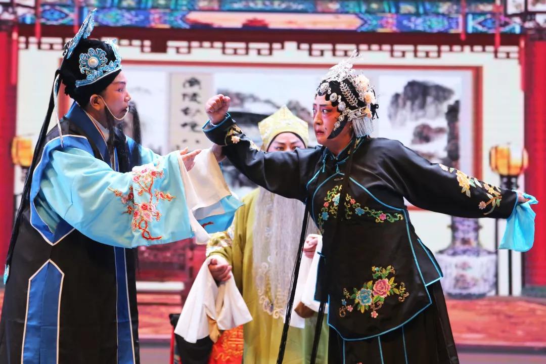 戏曲落腔起伏跌宕高昂嘹亮