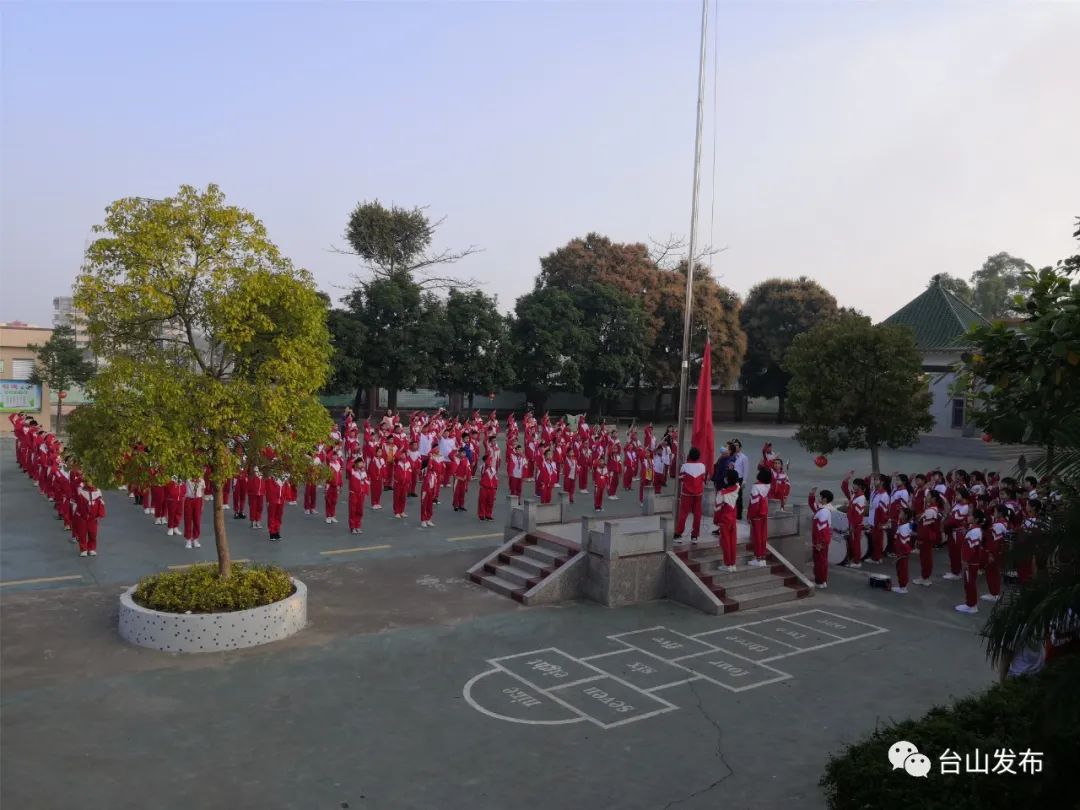 现场直击台山学子开学啦