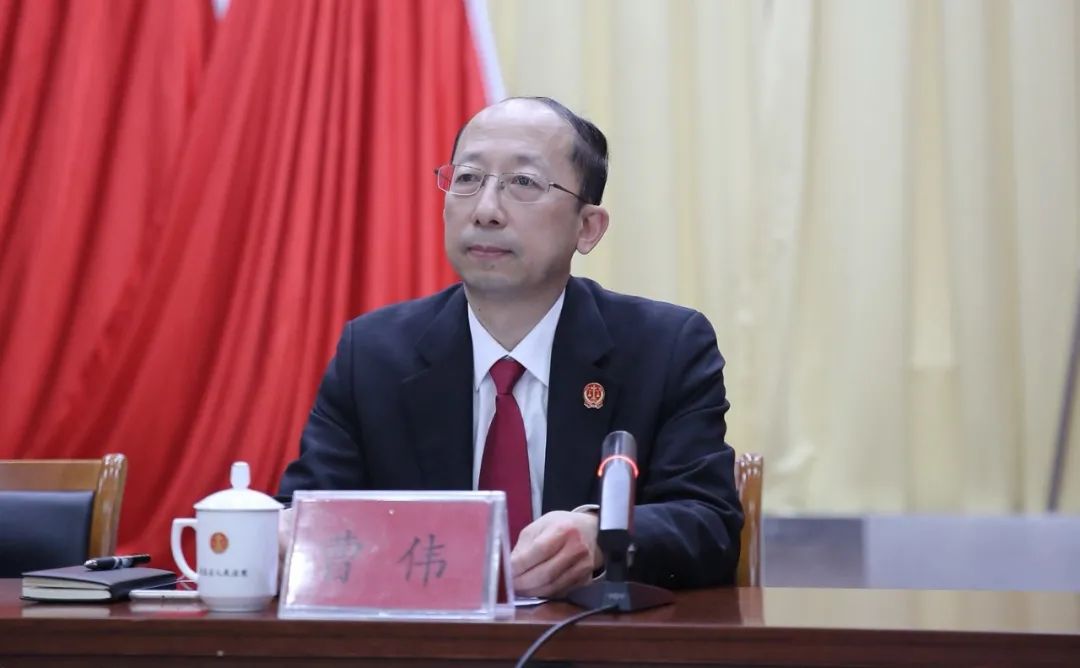 内强素质外树形象干事创业勇争一流黄岛法院召开全院集中教育培训动员