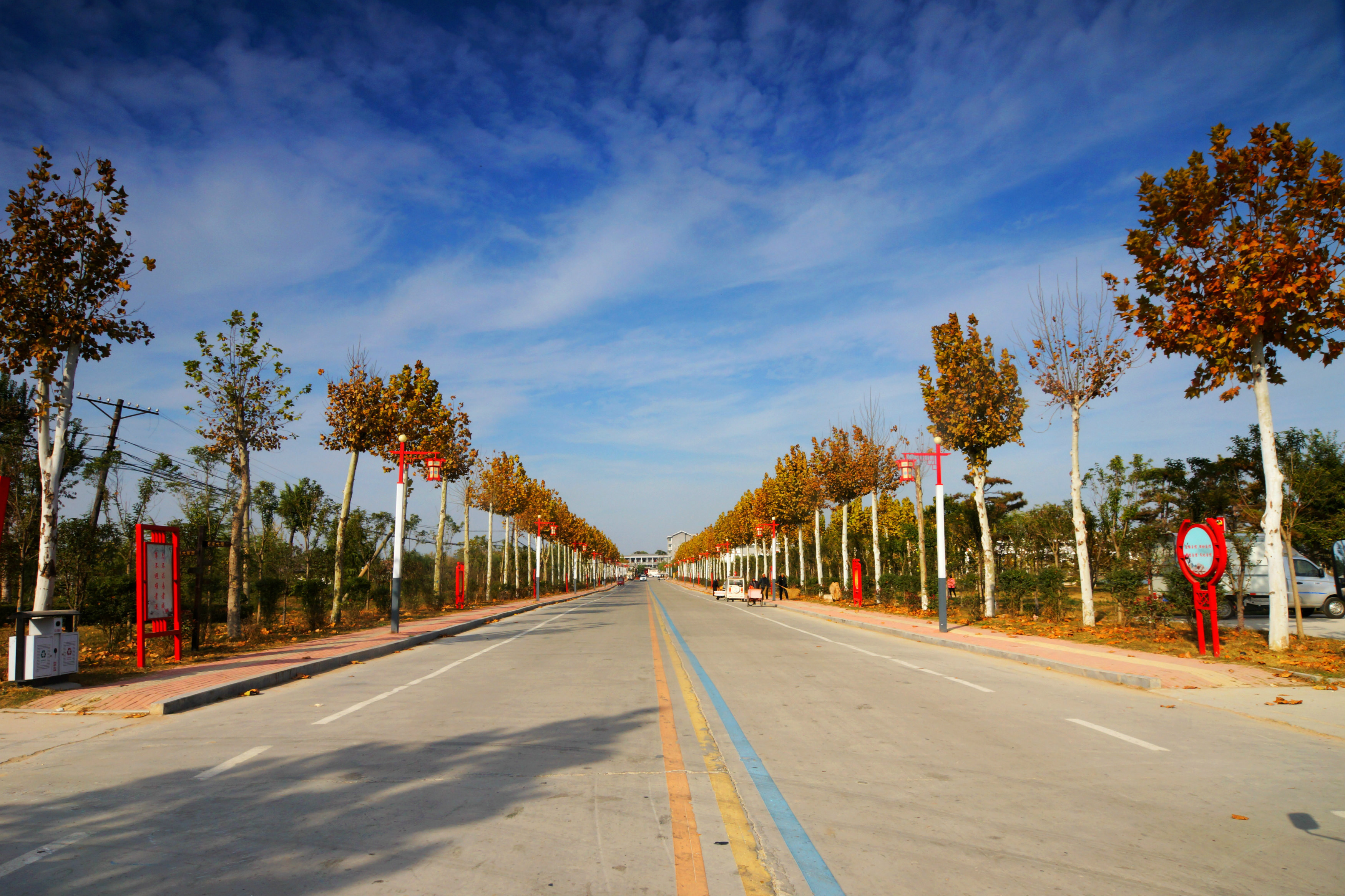 王勇 摄利民古城湖 王海 摄清澈的湖水 王海 摄河南省商丘市虞城县