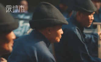 最“黑”江南水鄉(xiāng)，離不開(kāi)一頂阿Q同款帽