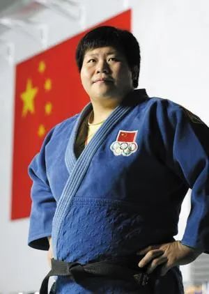 奥运冠军退役后在干嘛 她的工作令人敬佩