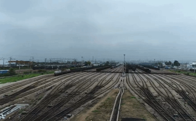 高春光21载枢纽咽喉守护者