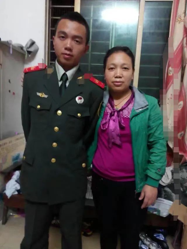 李兵&妈妈众人皆要我们成熟懂事,可妈妈她只要我们健康快乐,平安幸福