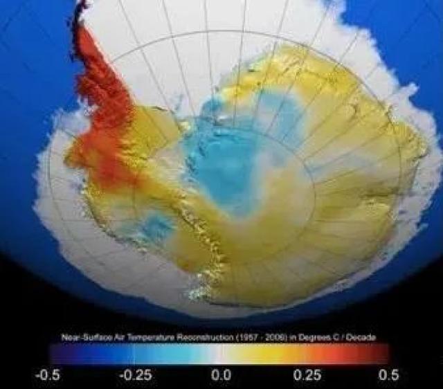 另一方面也要时刻警觉温度变化,关注南极真正的生态现状