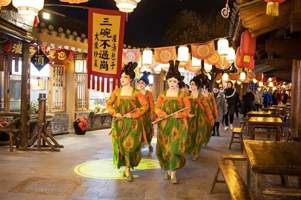 唐宫少女又双叒上热搜正月十四河南元宵晚会这样开启博物馆奇妙夜