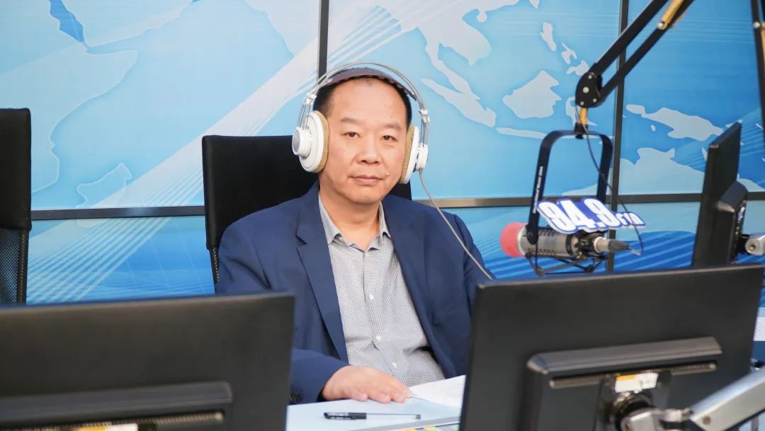 市城市道路建设研究中心主任陈凡做客温州新闻综合广播《空中服务台》