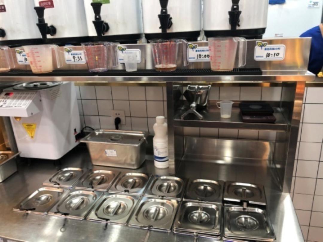 一点点coco茶百道等奶茶店整改后效果怎么样后厨对比图来了