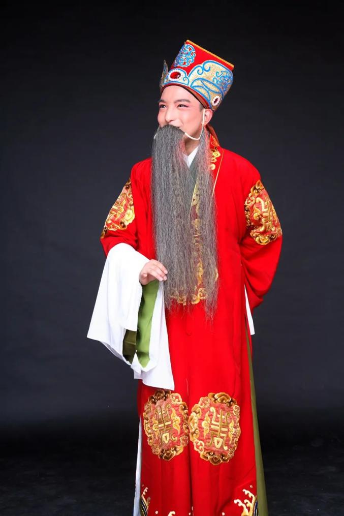 《五女拜寿》高清剧照户部侍郎杨继康六十寿辰,五位女儿女婿前来拜寿.