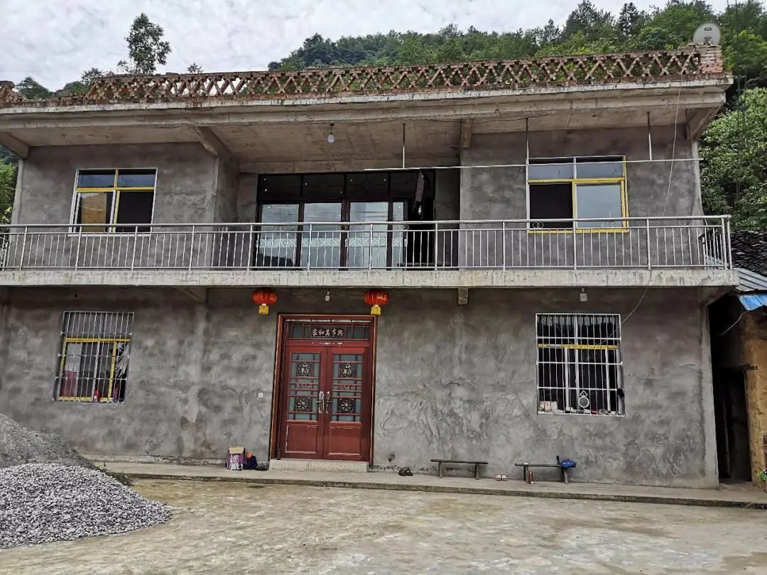走向我们的小康生活云南昭通乌蒙山区建满幸福屋