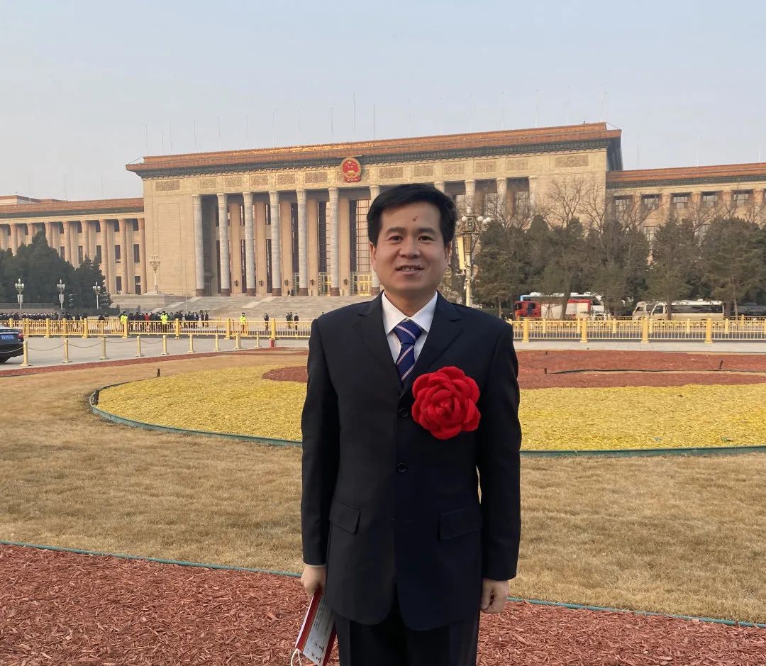 全国脱贫攻坚先进个人王宝龙勇挑重担不辱使命