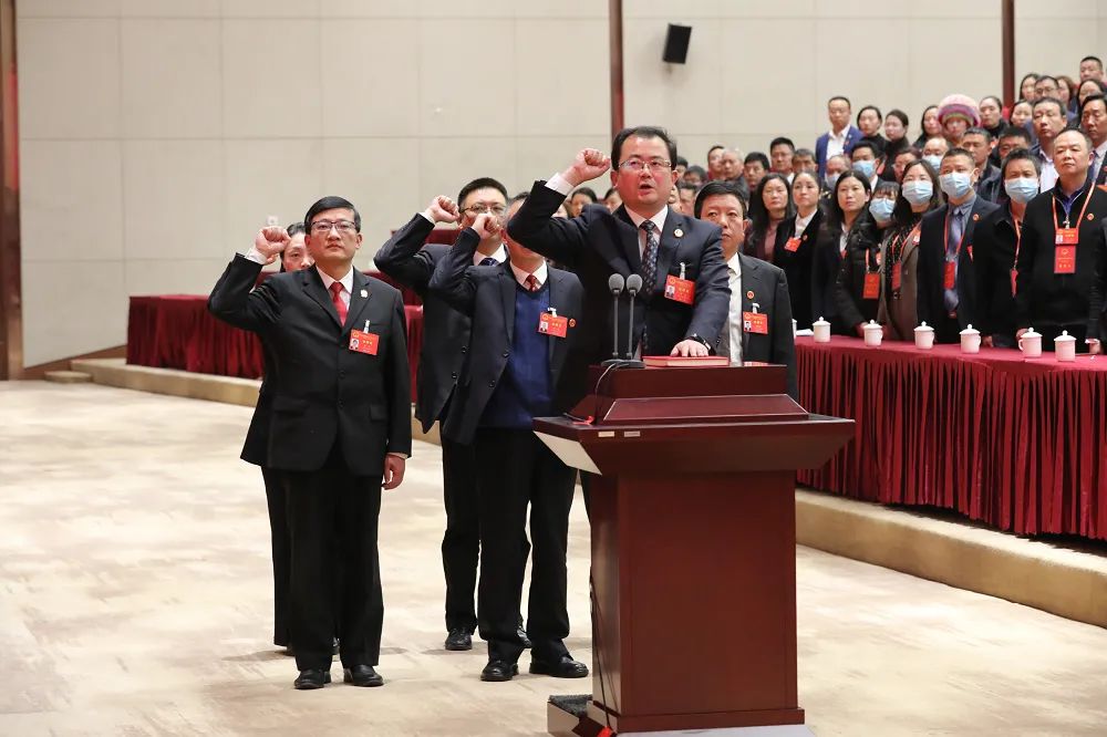 鲁军同志全票当选为昭通市中级人民法院院长