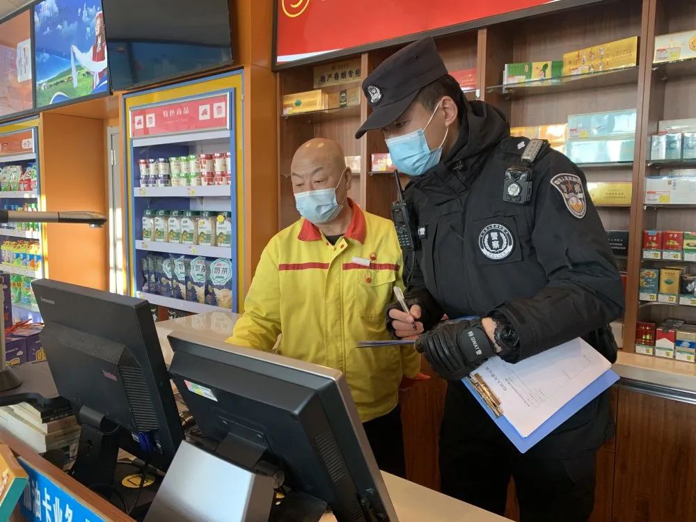 呼伦湖公安分局西岸联勤派出所民警元宵节期间加强户外巡逻执勤呼伦