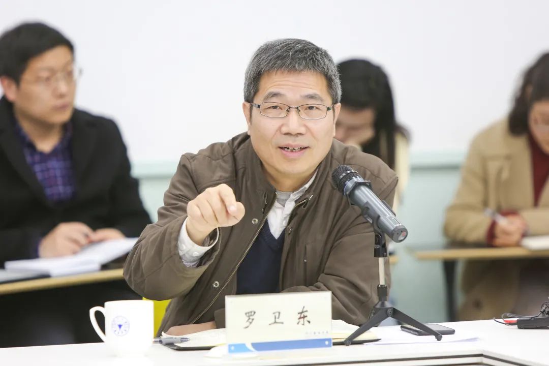 校长罗卫东在讲话时强调,数字化改革是一项全面系统整体的工作,是学校