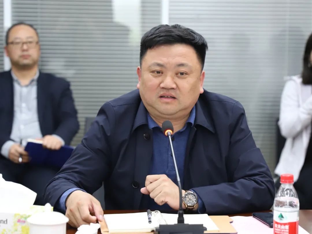 在认真听取企业负责人发言后,邹犇淼指出,各企业负责人围绕马栏山发展