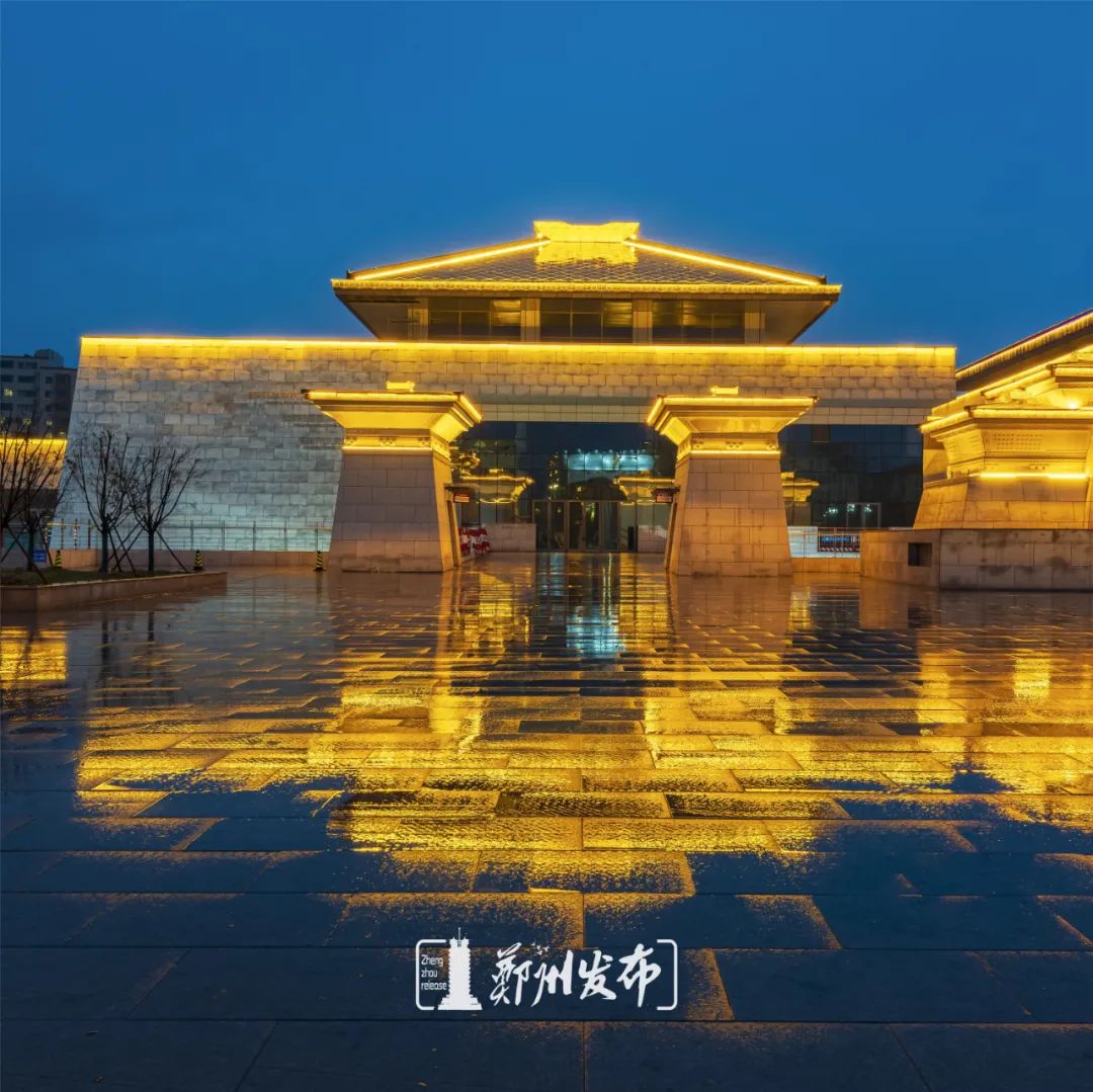 设计风格参照了世界文化遗产—简称"三馆"三大主要板块组成综合博物馆