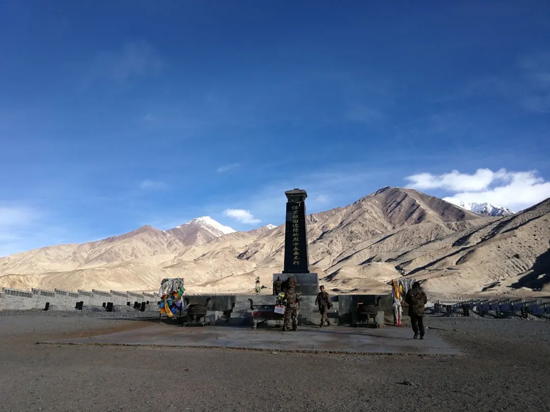 喀喇昆仑上守护祖国西陲冰峰哨卡的将士们我就是界