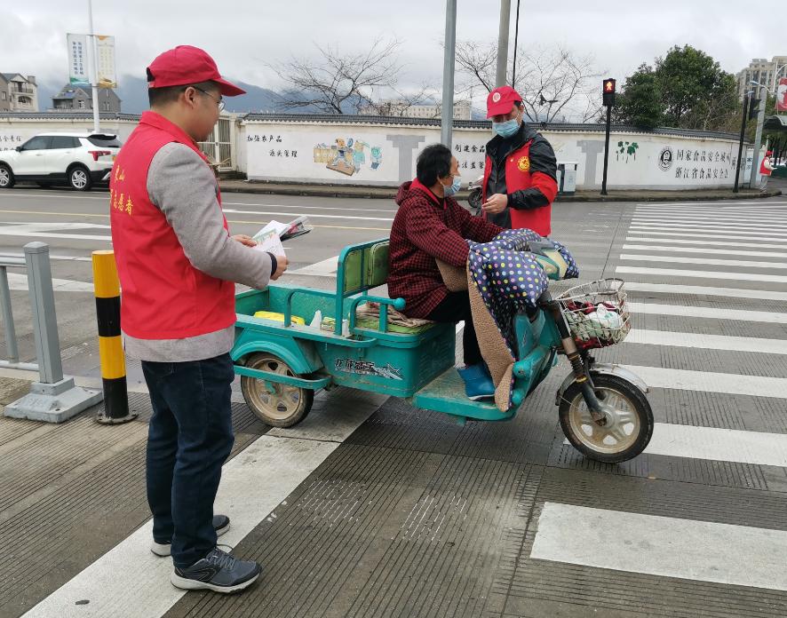 500名机关党员志愿者上街倡文明！象山学雷锋志愿服务主题月活动铺开