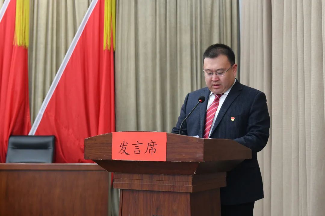 我县召开基层党(工)委书记综合述职评议会议