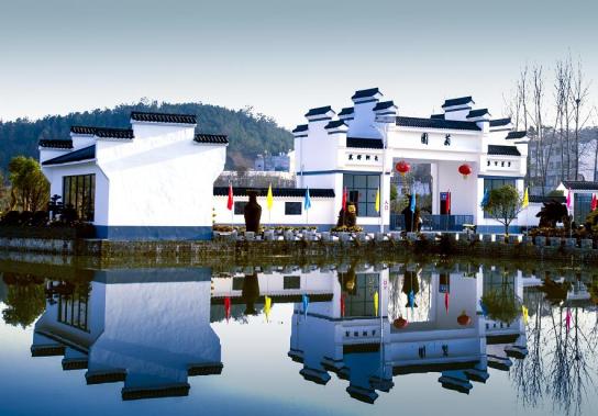 3月6日约定麻城菊香人家花朝游园会邂逅醉美樱花海