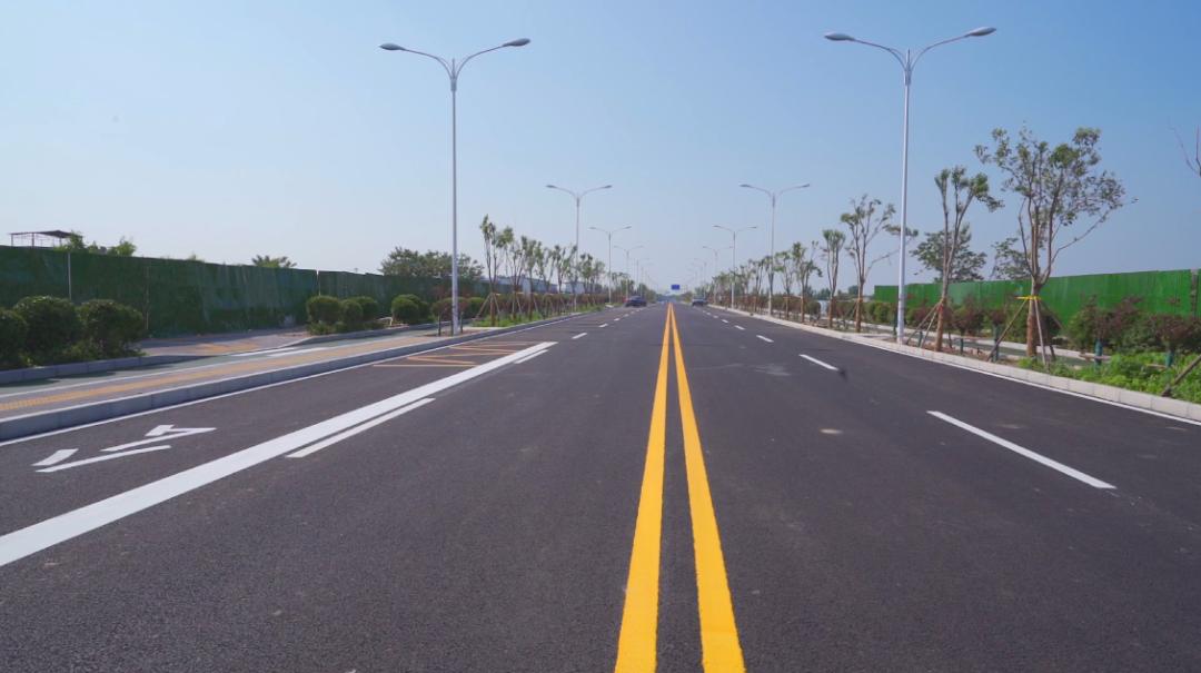 项目北起横一路,南至现状国道g220,全长1443米,规划为城市次干路,主要