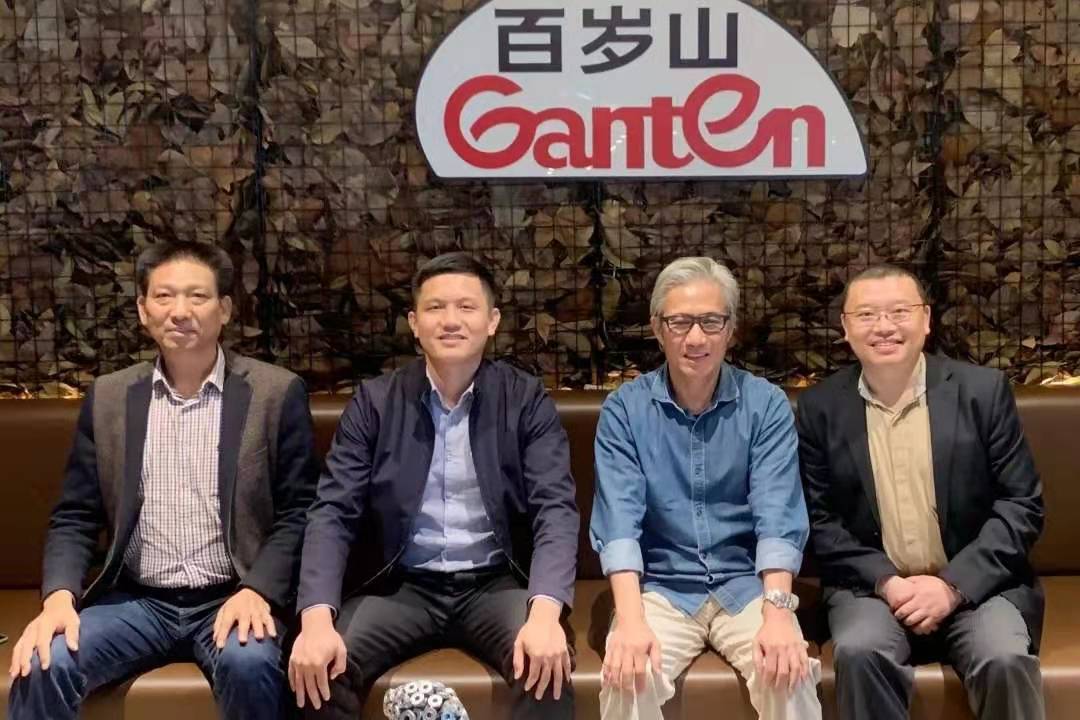 考察团万宁市委常委,统战部部长王志恺一行与海南籍企业家景田集团