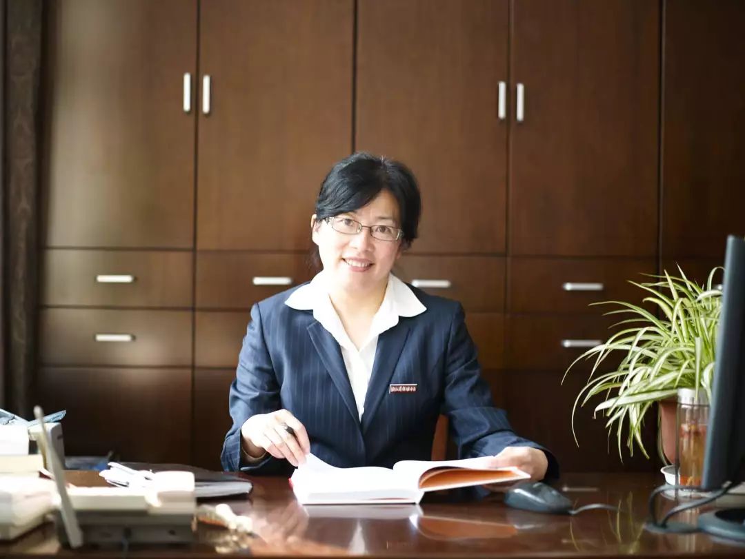 张咏梅,吴慧明我市2名女性位列其中~2020年度全国三八红旗手名单,日前