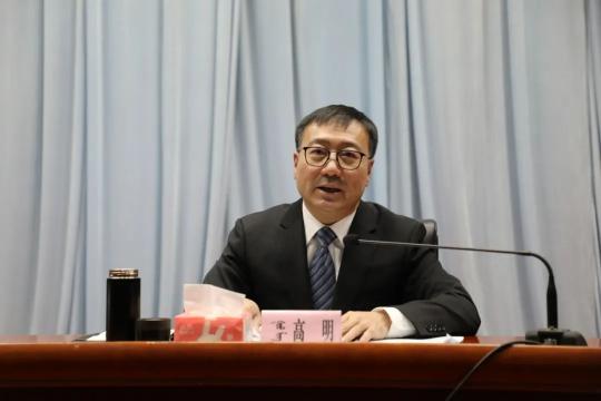 旗委常委,组织部长高明主持会议并就贯彻落实本次会议精神提出具体