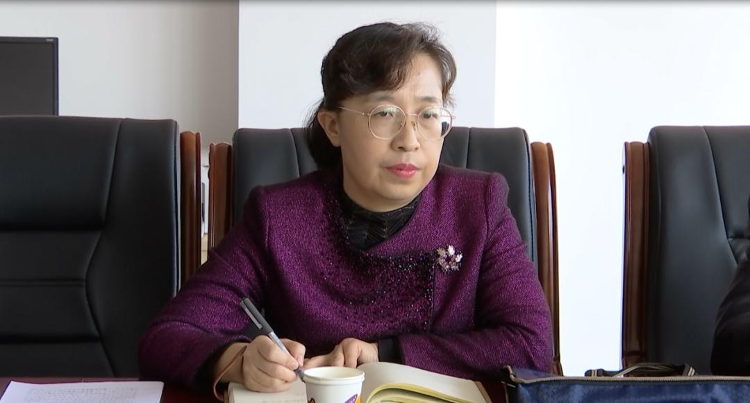 界和少数民族宗教界讨论时,认真听取委员心声,对委员们关心卓资发展