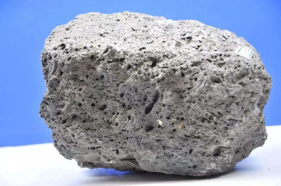 月球陨石 玄武岩图片